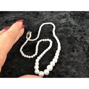 Faux Pearl Necklace Graduated Sizes Glass Bead 16 Inch Box Clasp Vintage Retro